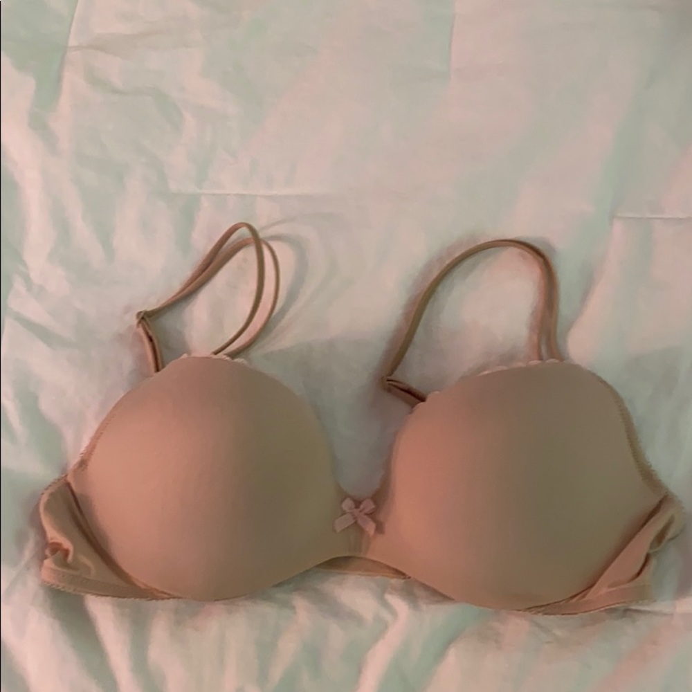 Victoria’s Secret Double Strap Smooth Push-Up Bra